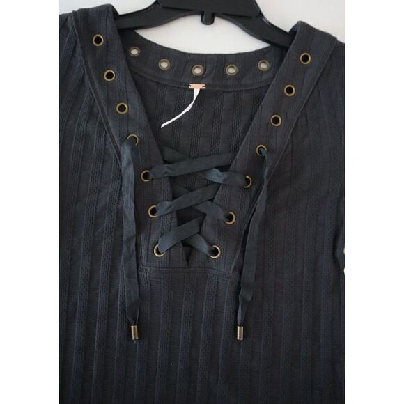 Free People OB1090510 Women's Sz S Washed Black Ice Cold Lace-Up Ribbed Top $78 - Picture 7 of 13